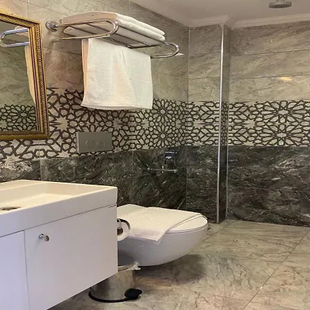 Castle Light Boutique Отель 3*