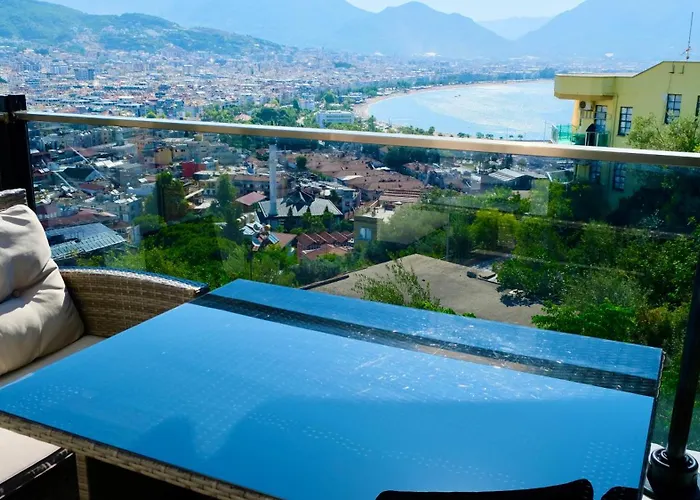 Castle Light Boutique 阿拉尼亚