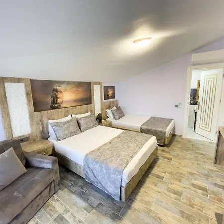 Castle Light Boutique 阿拉尼亚